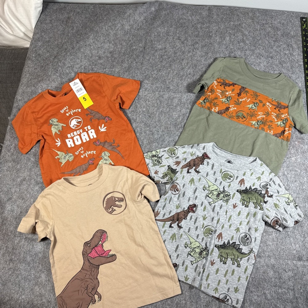 Jurassic World Dominion Kids 4-Piece T-Shirt Set Size 5 Multicolor Dinosaur Tees